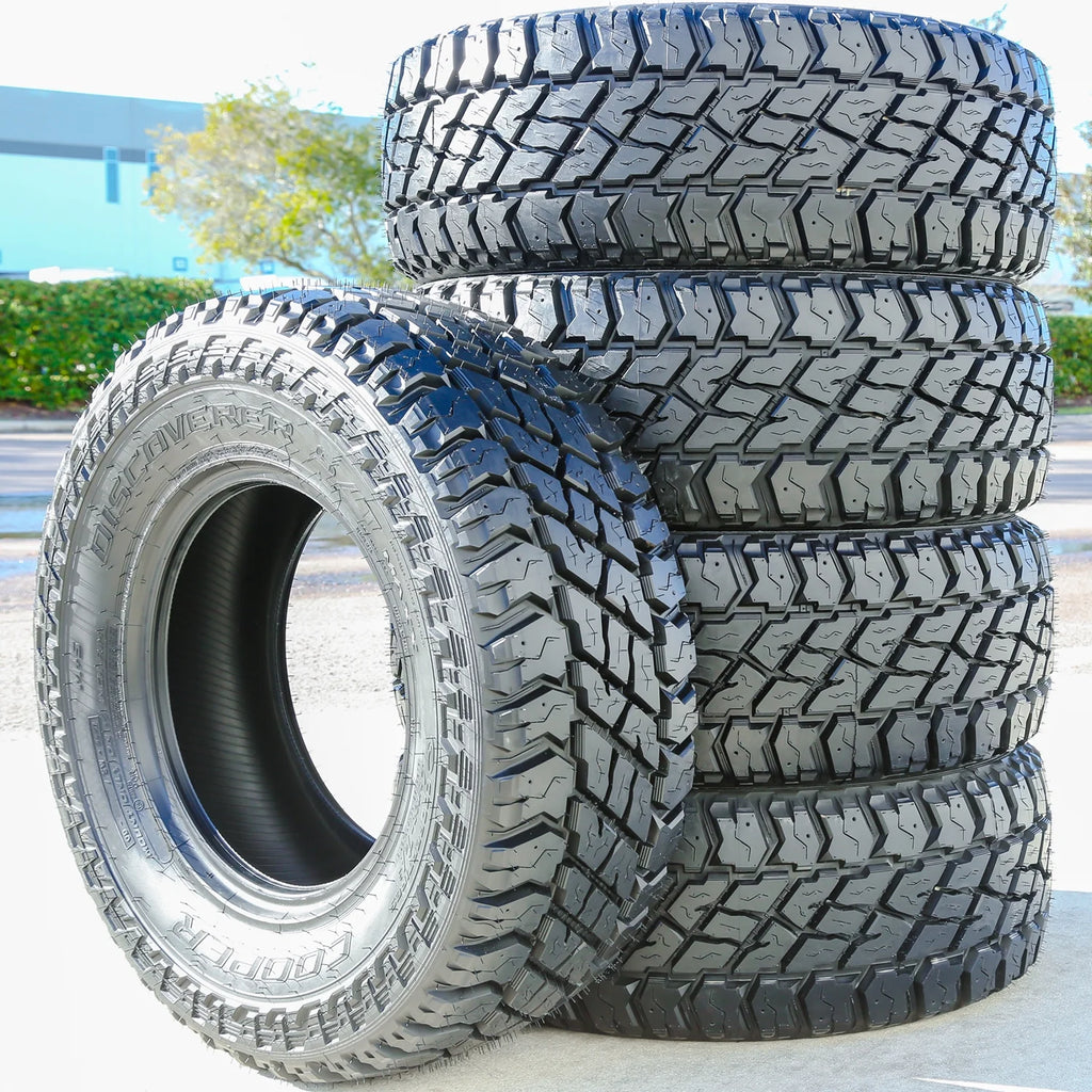 Set of 4 (FOUR)  Discoverer S/T Maxx LT 275/70R18 125/122Q E 10 Ply MT M/T Mud Tires Fits: 2022-23 Chevrolet Silverado 1500 ZR2