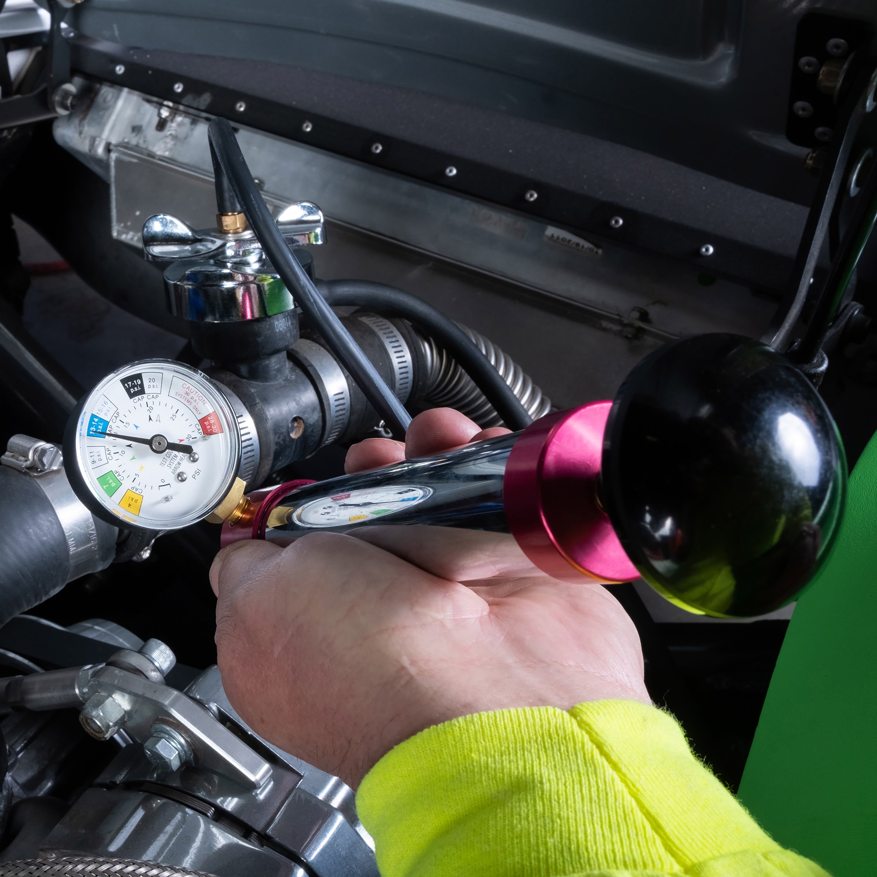 Cooling System Pressure Test Kit Universal with Adapters &Case