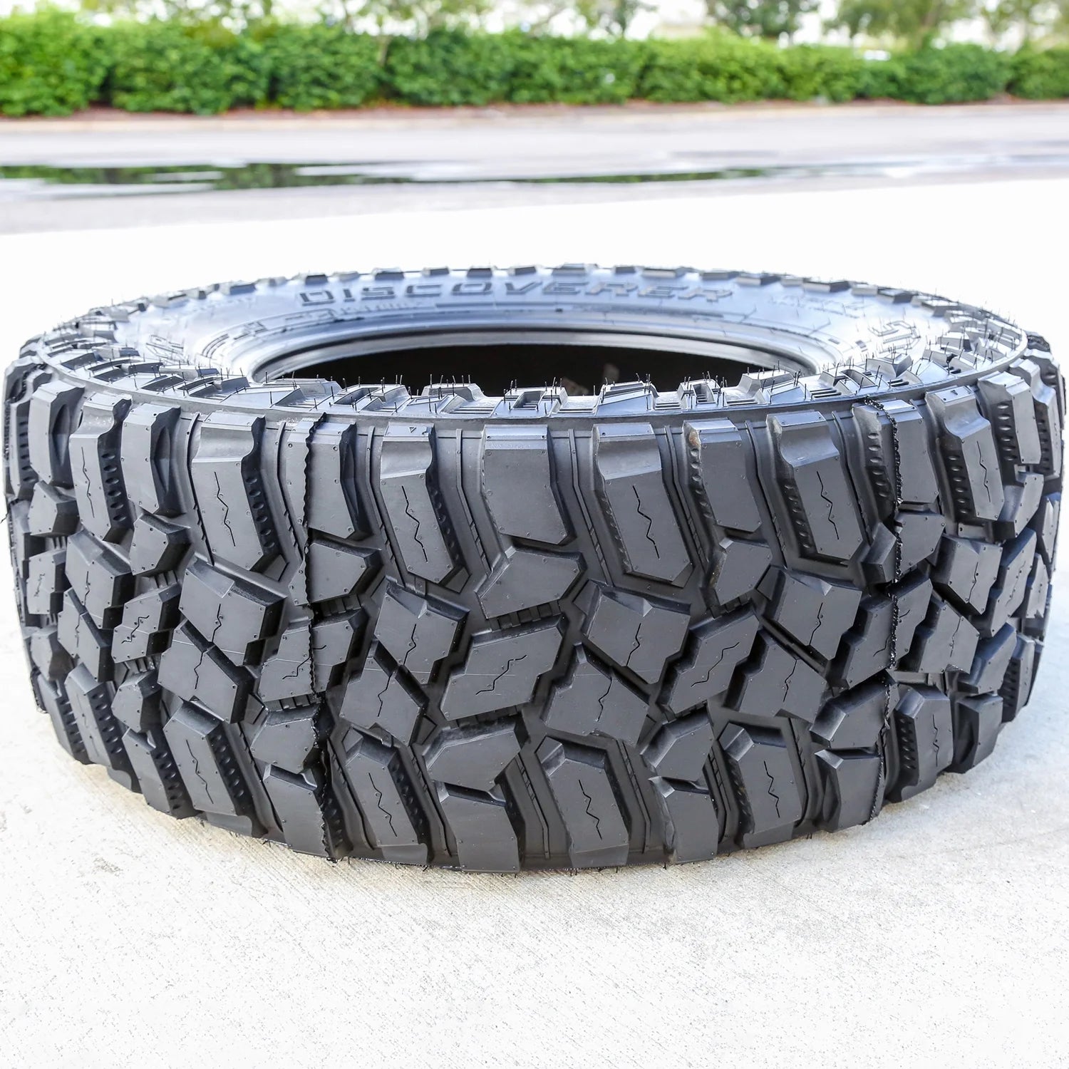 Pair of 2  Discoverer STT Pro 35X12.50R20 121Q E 10 Ply M/T Mud Light Truck Tires