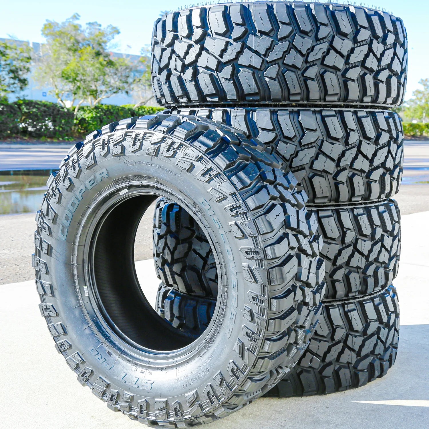 Pair of 2  Discoverer STT Pro 35X12.50R20 121Q E 10 Ply M/T Mud Light Truck Tires