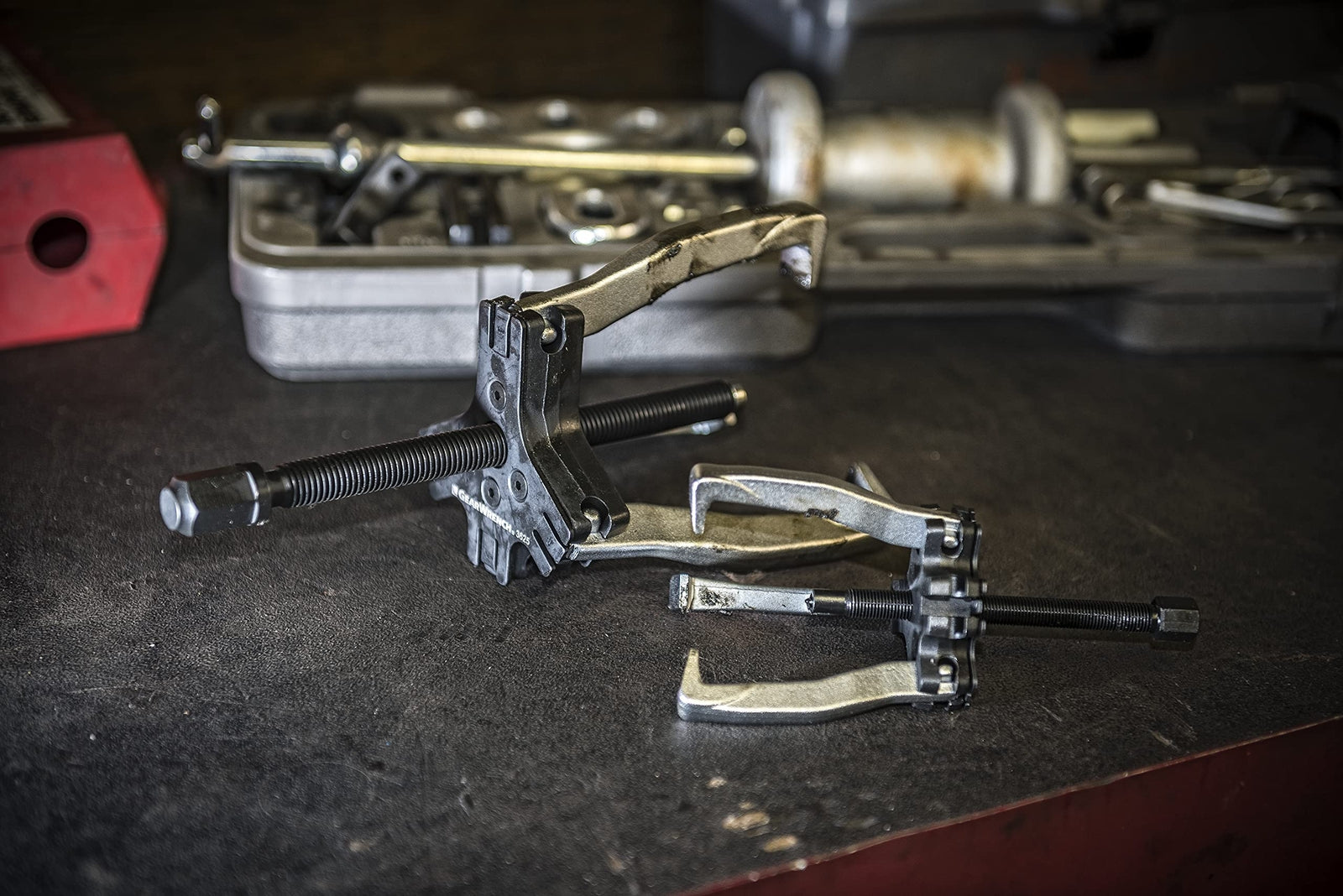 GEARWRENCH 2 or 3 Jaw Slide Hammer Puller Set with Yokes and Adapters