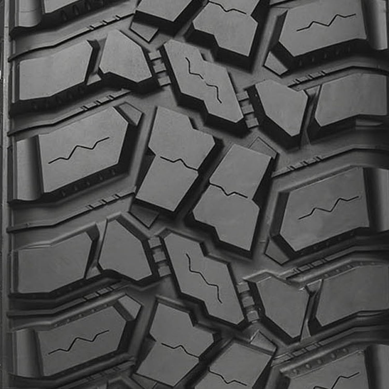 Discoverer Stt Pro LT285/70R17 E 121 Q Tire