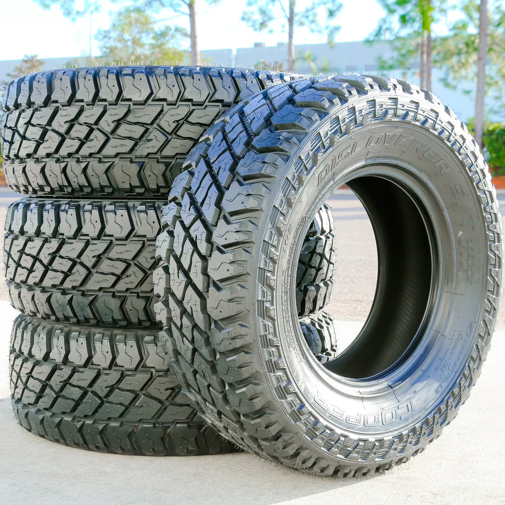 Set of 4 (FOUR)  Discoverer S/T Maxx LT 275/70R18 125/122Q E 10 Ply MT M/T Mud Tires Fits: 2022-23 Chevrolet Silverado 1500 ZR2